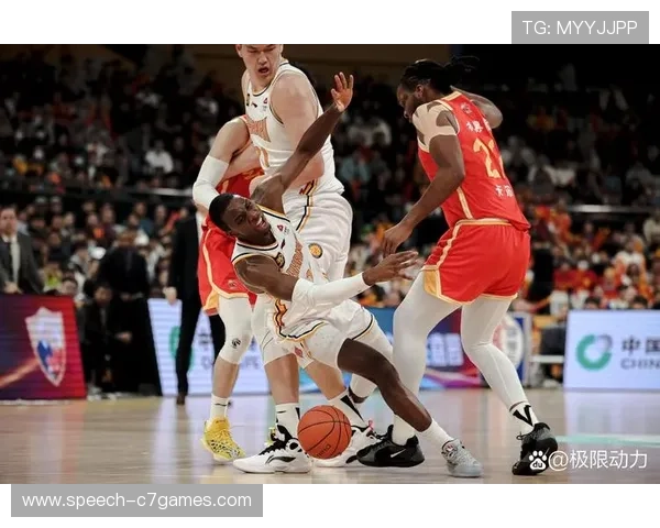 CBA新赛季火热开战各队全力备战引球迷期待新精彩对决